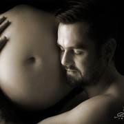 babybauch-fotograf-berlin-schwangerschaft-fotografie-geschenk-gutschein-babyfotograf-newborn_075.jpg